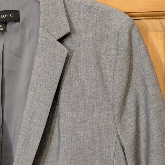 Talbots Women's Classic Gray Suit Jacket - Picture 10 of 13